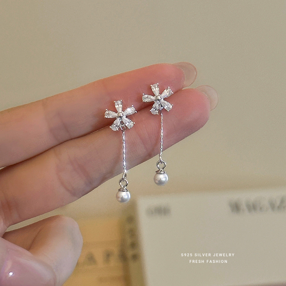 C廠 S925純銀｜ 小眾輕奢長鋯石小花耳環 批發 折扣@洽客服 26.01.W2「E6013」