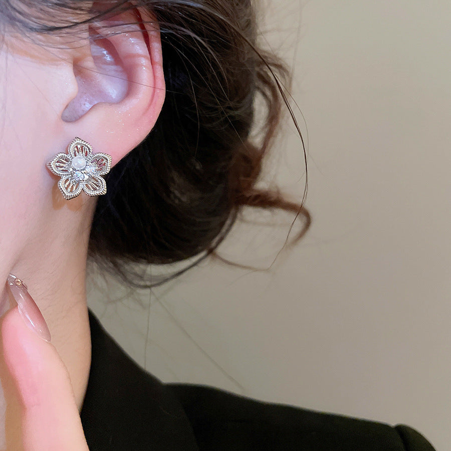 A2廠 韓國韓版 鋯石鏤空花朵珍珠耳環批發 折扣@洽客服 26.03.W2「HE30726」