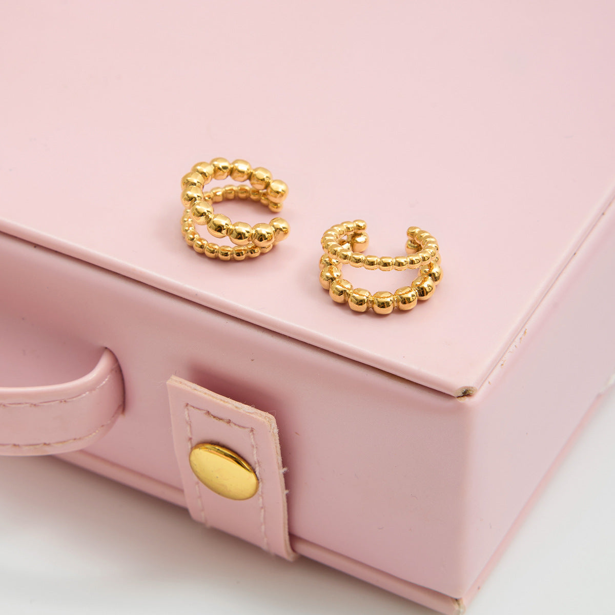 B廠 歐美款 LAINEY 鈦鋼鍍18K金耳骨夾 批發 折扣@洽客服 25.11.W2  「DE0308005」