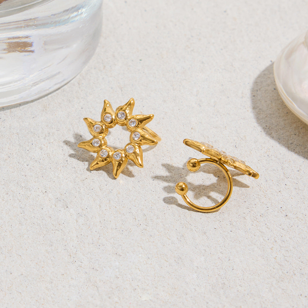 B廠 歐美款 水鑽太陽耳夾 鈦鋼鍍18K金耳環 批發 折扣@洽客服 25.10.W5「JDE0306052」