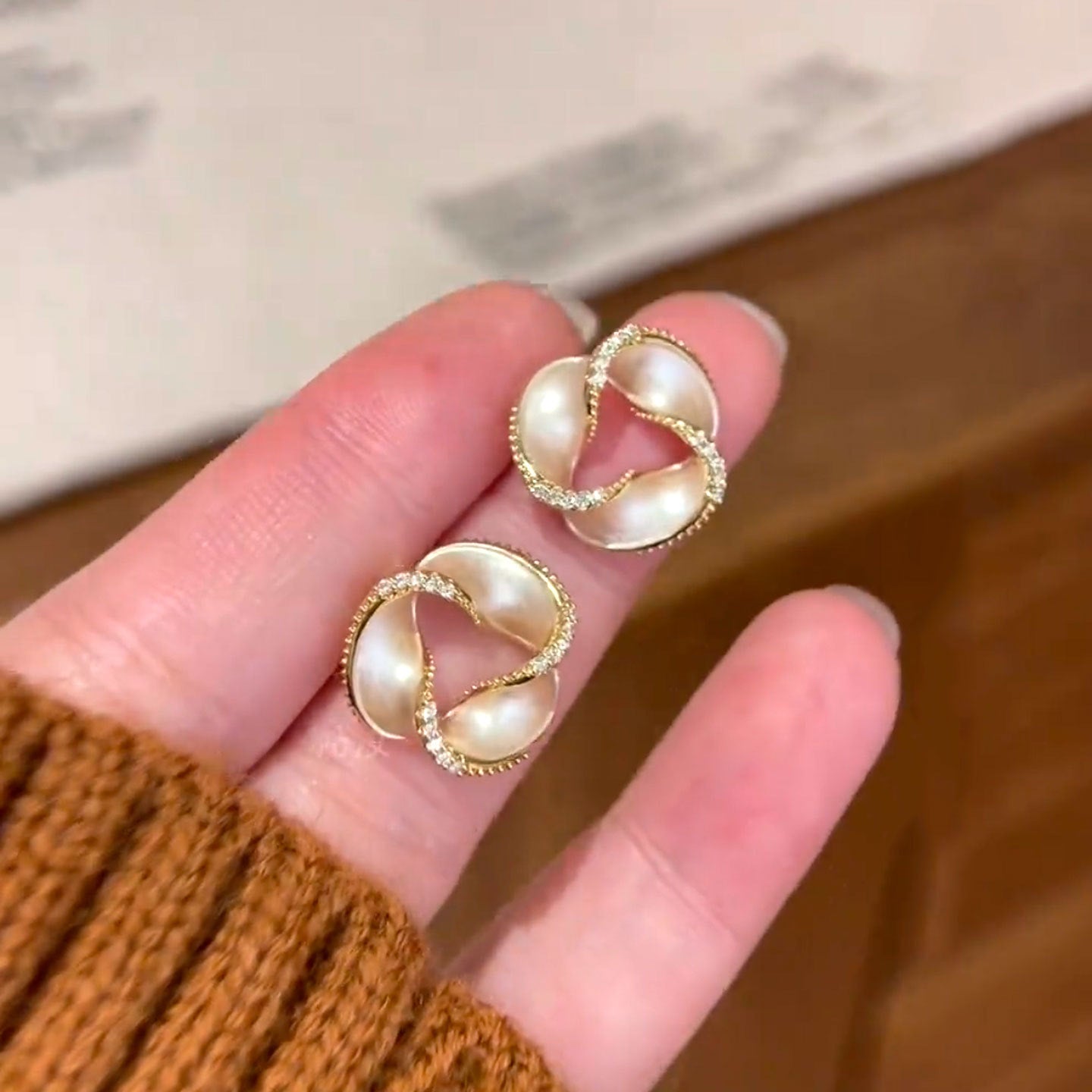 A2廠 韓國韓版鑲鑽螺旋花朵電鍍14K真金銀針耳環 批發 折扣@洽客服 25.10.W3「WE4779」