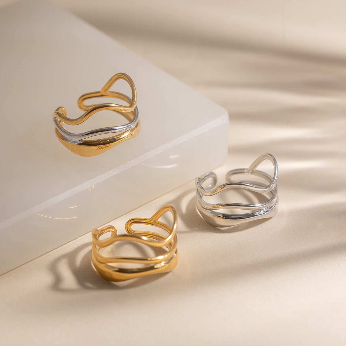 B廠 歐美款多層水波紋鋼色鈦鋼鍍18K金戒指批發 折扣@洽客服 26.03.W2「JDRW2305076-SL」