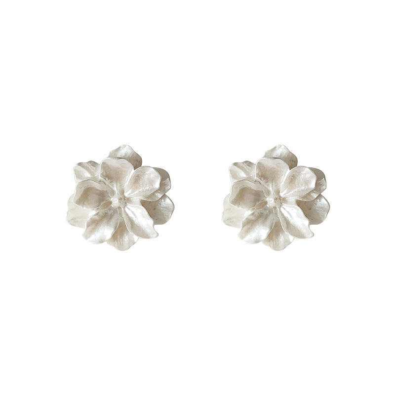 A廠 日韓白色山茶花銀針耳環批發 折扣@洽客服 26.03.W3「1841」