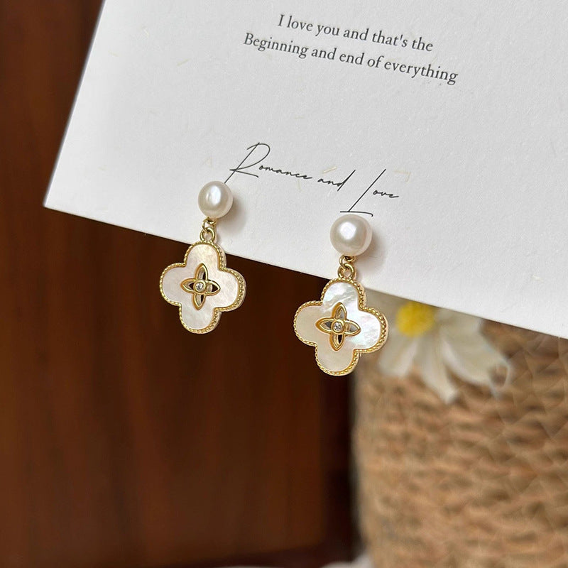 A2廠 韓國韓版鋯石花朵珍珠銅電鍍14K真金銀針耳環 批發 折扣@洽客服 25.12.W4「HE25840-1」