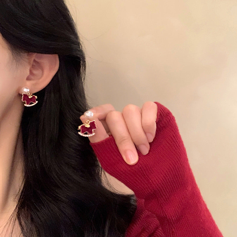 A2廠 韓國韓版植絨小馬珍珠電鍍18k真金銀針耳環 批發 折扣@洽客服 25.11.W2「HE29155」