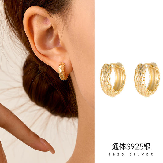 C廠 韓系金色菱格紋S925純銀耳環批發 折扣@洽客服 26.07.W2「ES3740」