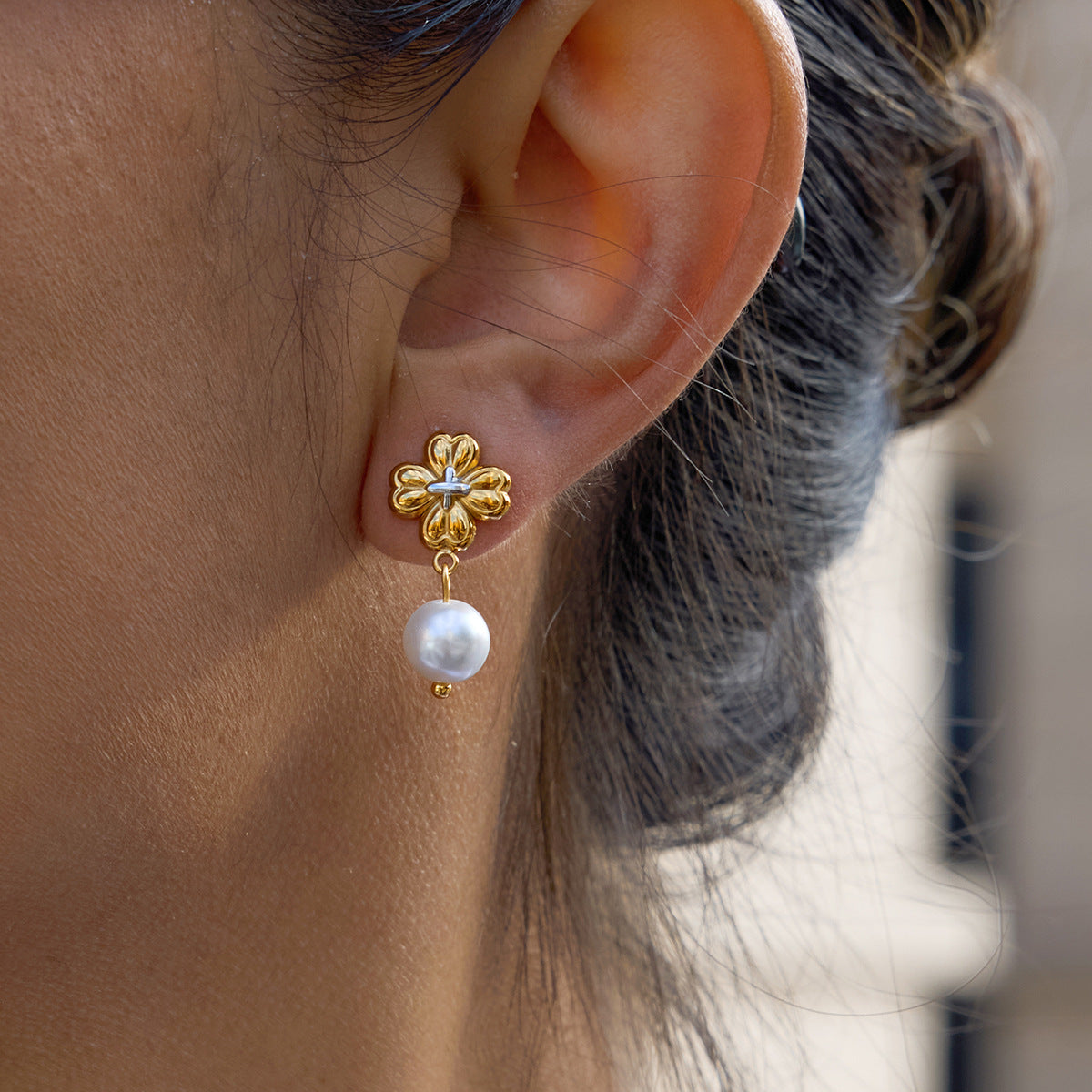 B廠 鈦鋼鍍18K金｜ 四葉草珍珠耳環 批發 折扣@洽客服 26.01.W2「JDE0410008-PS」
