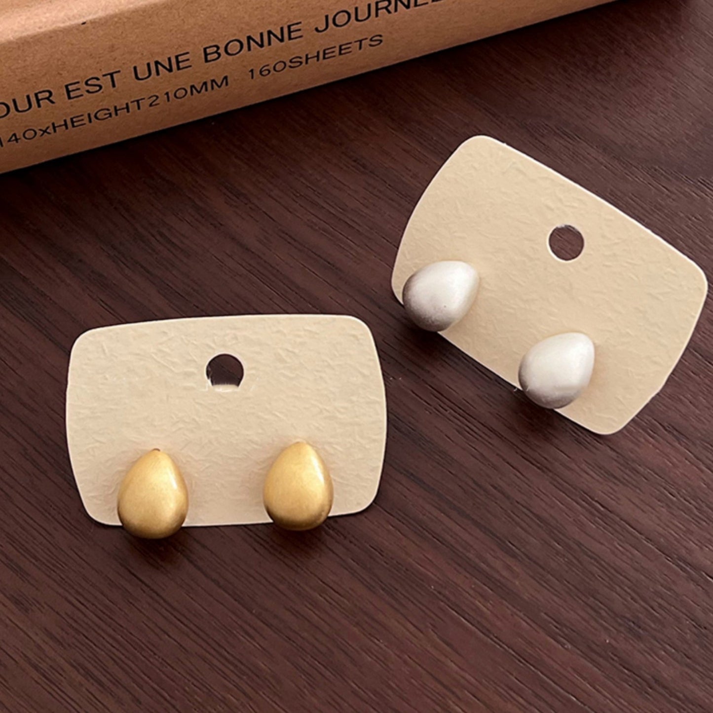 A2廠 韓國韓版金屬拉絲水滴形電鍍18k真金銀針耳環 批發 折扣@洽客服 25.10.W3 「WE4691」