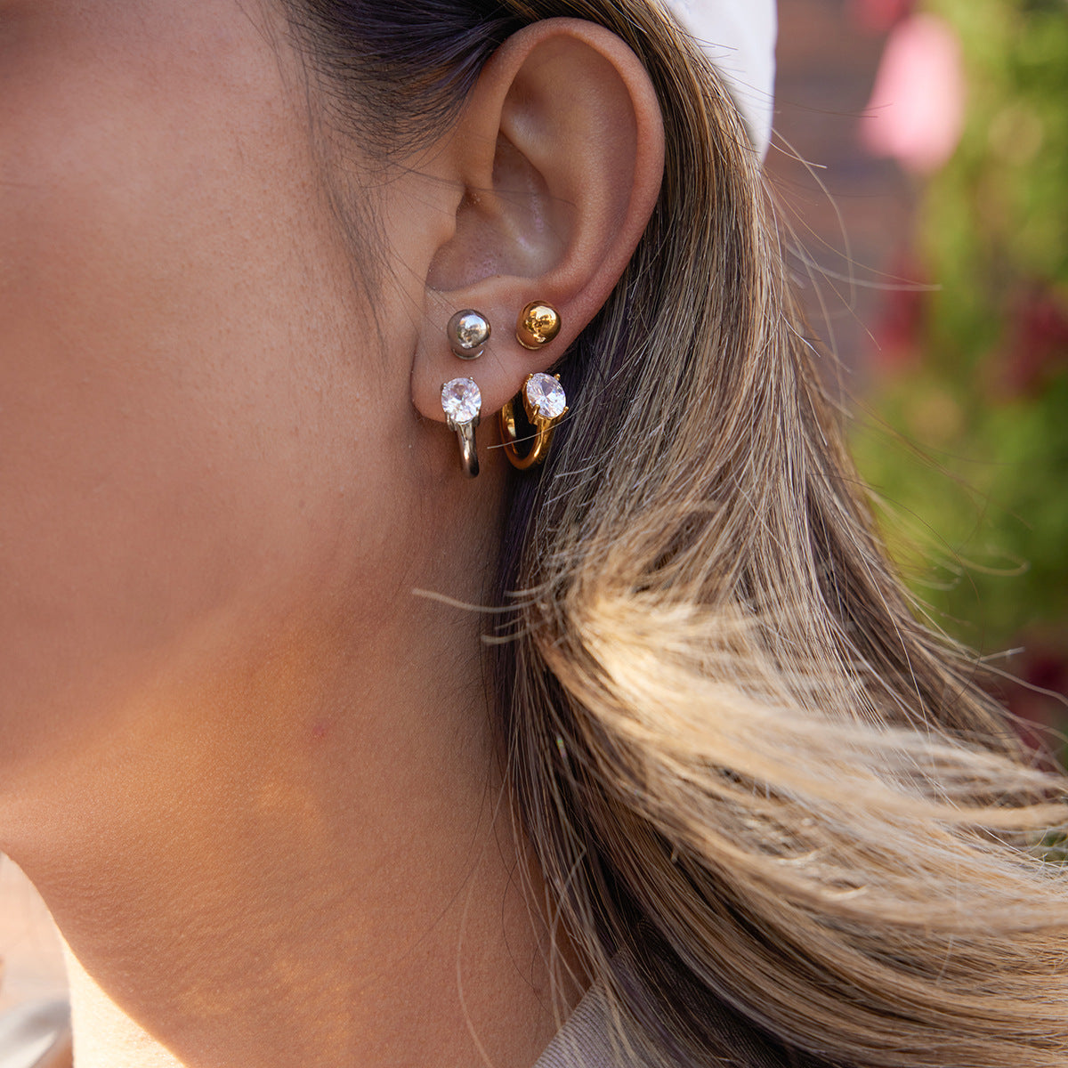 B廠 歐美款 白色鋯石C圈鈦鋼鍍18K金耳環 批發 折扣@洽客服 26.03.W1「JDE0307046」