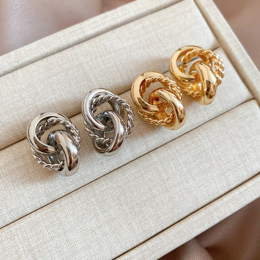 A2廠 韓國韓版金屬圓纏繞銀針耳環批發 折扣@洽客服 26.04.W4「HE31476」