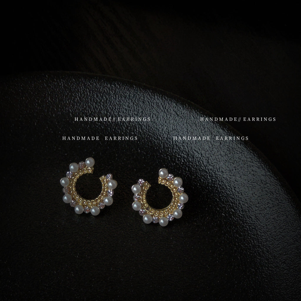 A廠 日韓款 C型幾何鑲珍珠電鍍14K銀針耳環 批發 折扣@洽客服 25.10.W5「1397」