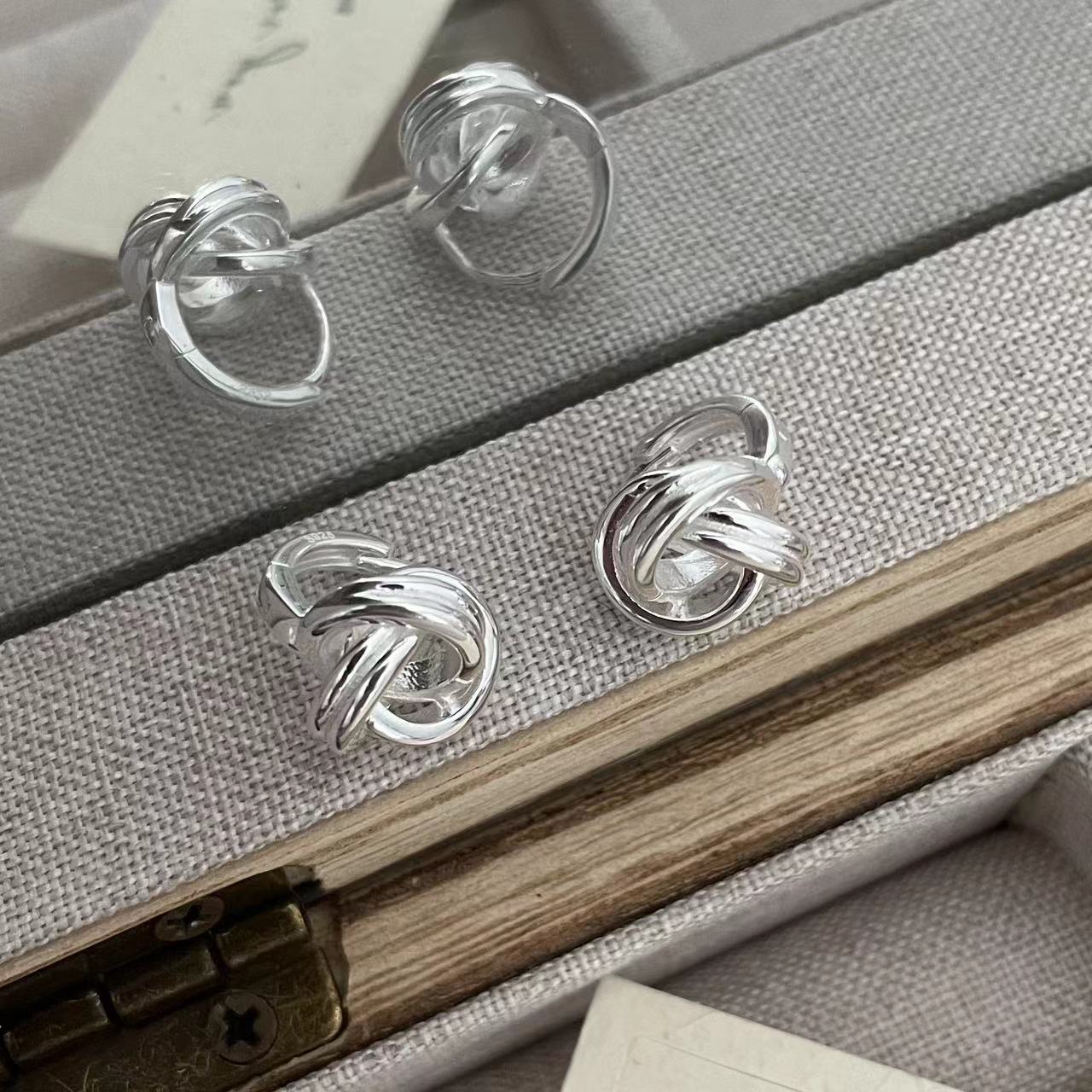 C2廠 韓國韓版麻花S925純銀耳環 批發 折扣@洽客服 25.11.W3「SE2505」