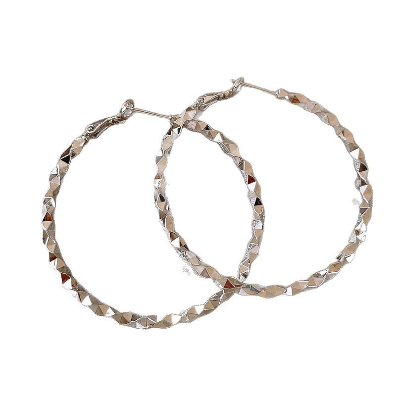 A2廠 韓國韓版扭曲菱形波浪耳圈 批發 折扣@洽客服 25.11.W3「HE22741」