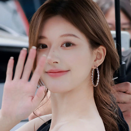 A2廠 韓國韓版扭曲菱形波浪耳圈 批發 折扣@洽客服 25.11.W3「HE22741」