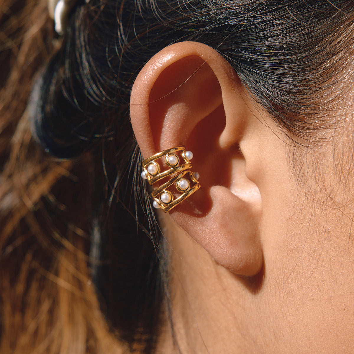 B廠 歐美款線條鏤空珍珠耳夾批發 折扣@洽客服 26.03.W2「JDE0212206」