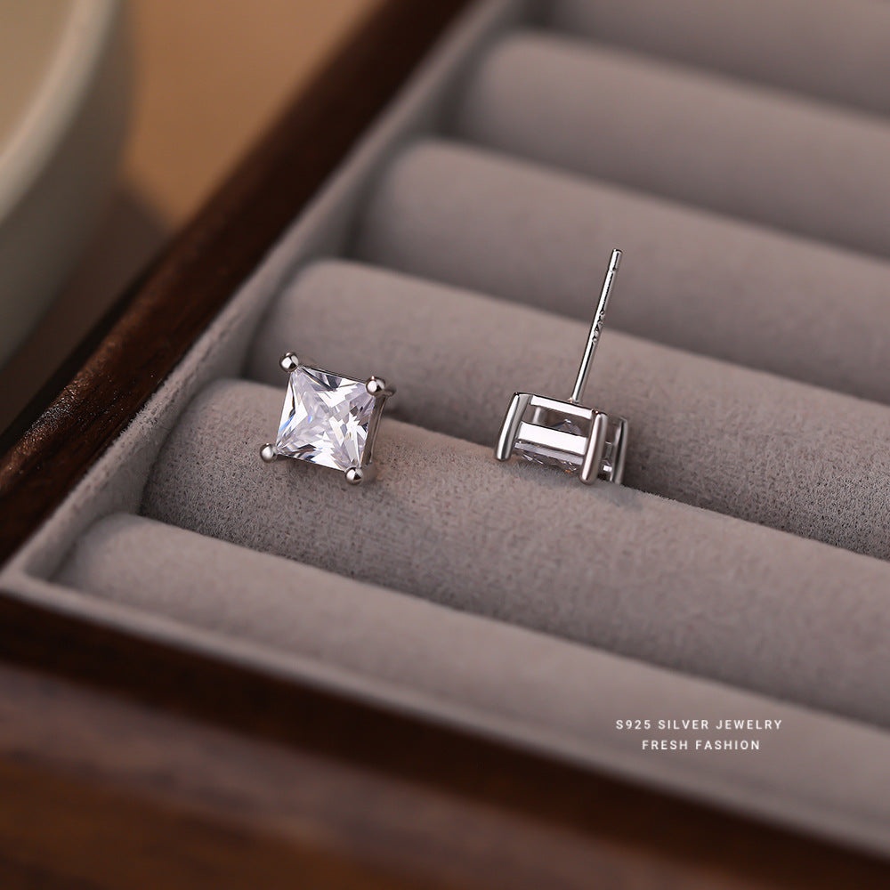 C廠 韓國韓版時尚公主方鋯石S925純銀耳環 批發 折扣@洽客服 25.10.W5「E5656」