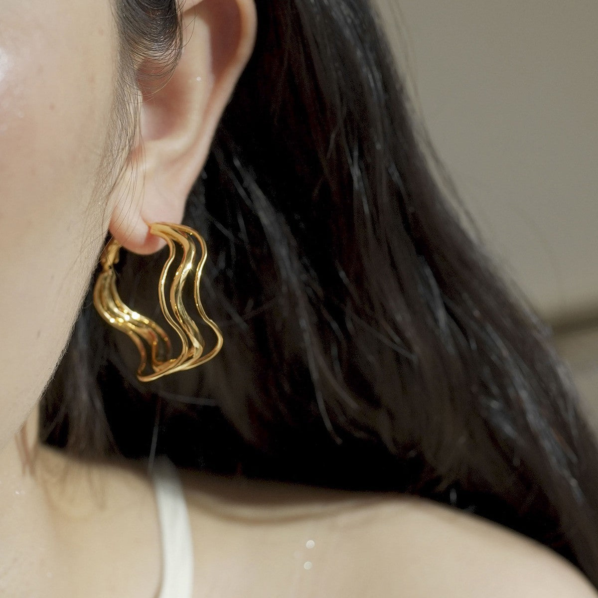 A2廠 韓國韓版不規則幾何扭曲圓形耳圈 批發 折扣@洽客服 25.10.W3「HE28799」