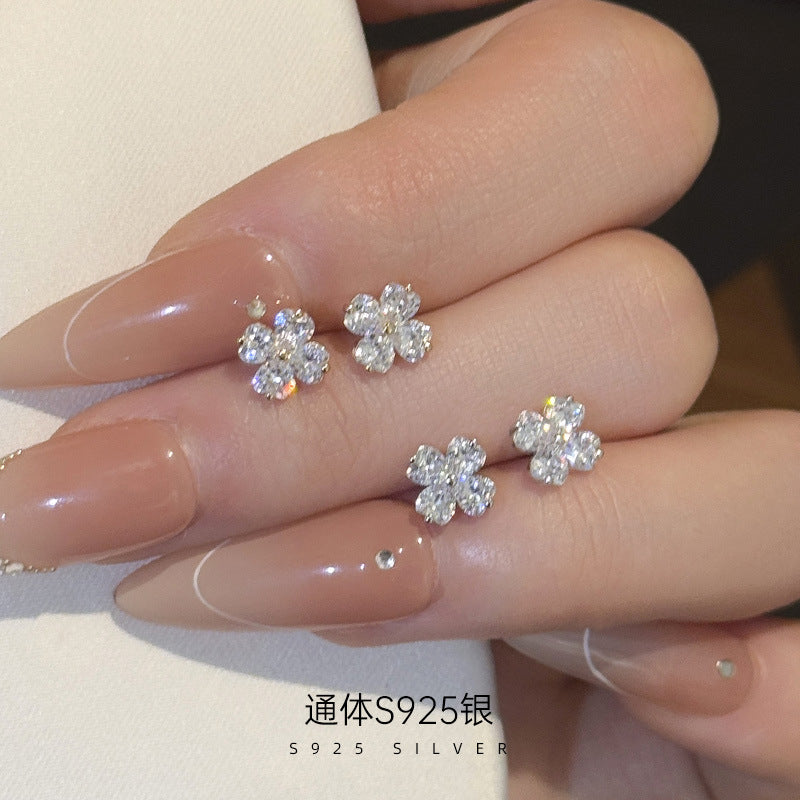 C廠 韓系輕奢四葉草S925純銀耳環批發 折扣@洽客服 26.07.W3「ES3606」