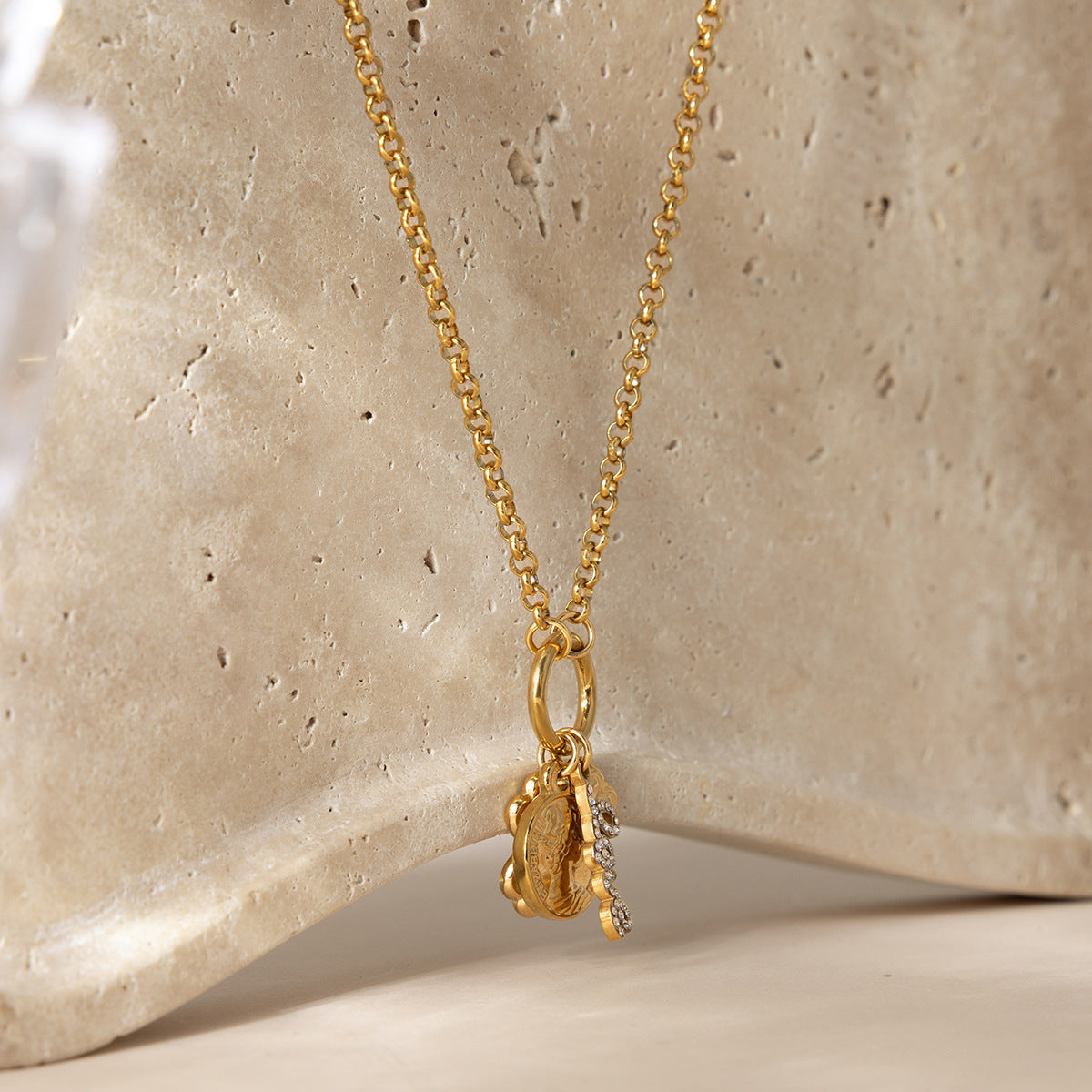 B廠 鈦鋼鍍18K金｜  四葉草硬幣吊墜LOVE項鍊 批發 折扣@洽客服 26.01.W2「JDN0410006-PS」